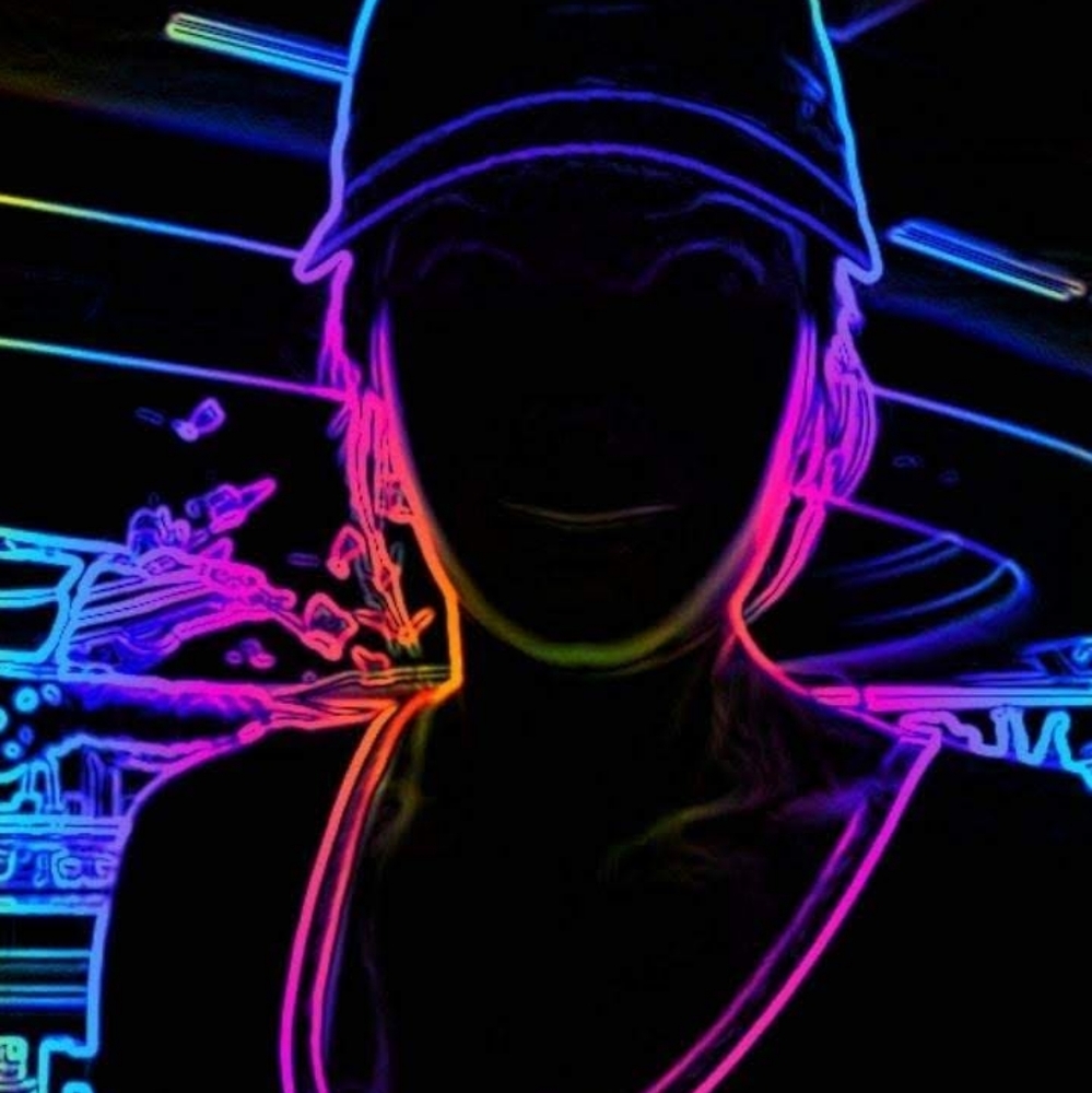 Meet your Posher, Charm